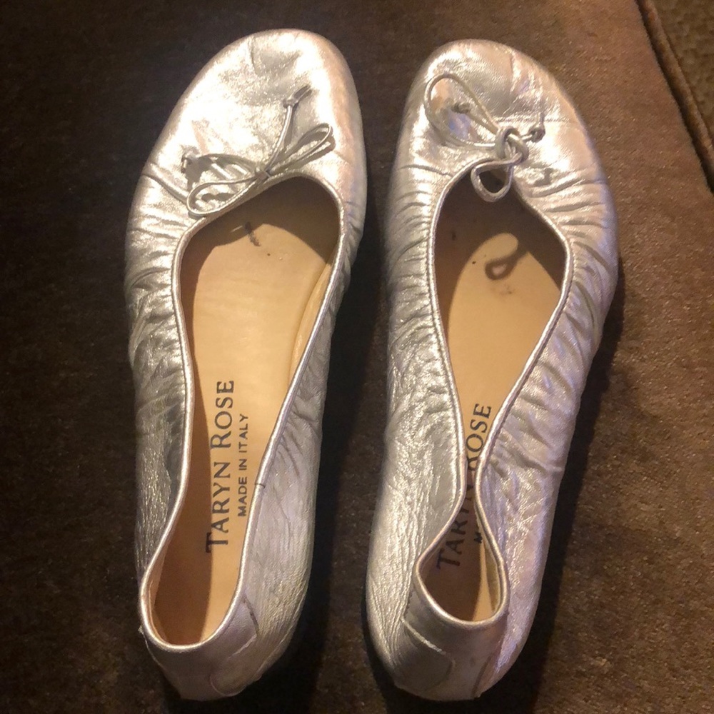 Taryn Rose silver metallic flats